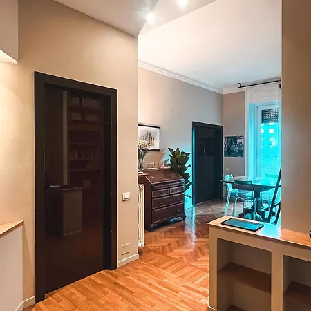 Cozy In Via Washington Freshly Renovated Apartment Milan