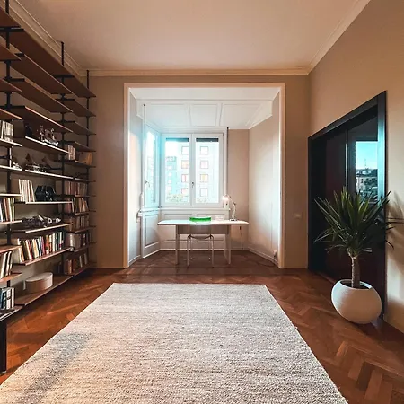 Appartamento Cozy In Via Washington Freshly Renovated Milano