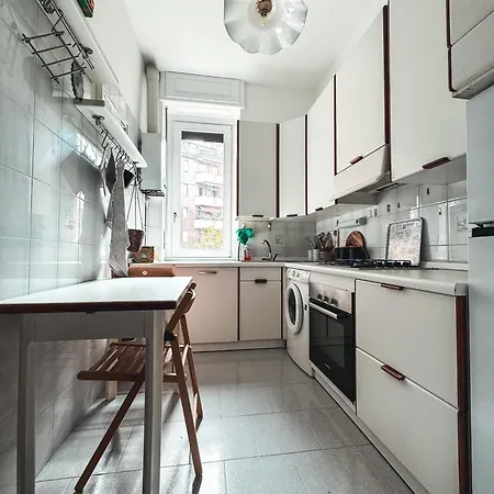Cozy In Via Washington Freshly Renovated Apartment Milan
